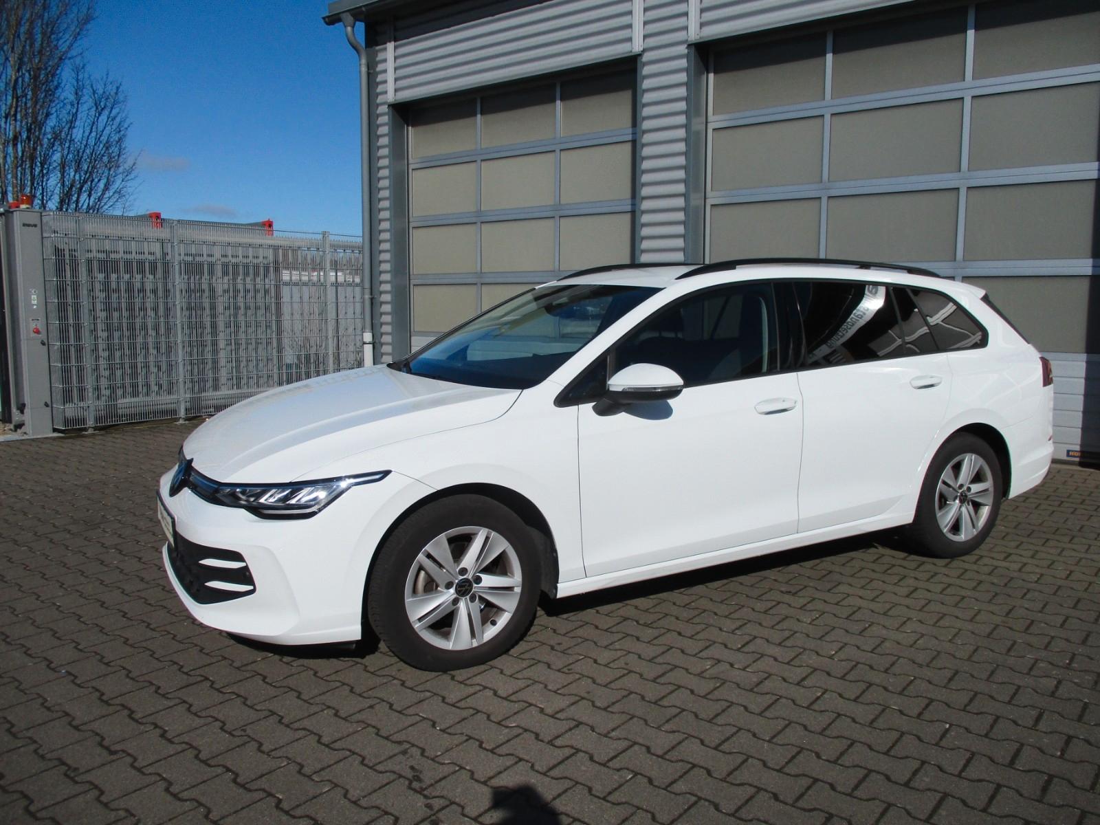 Volkswagen Golf VIII Variant 1.5 eTSI 110 kW Life