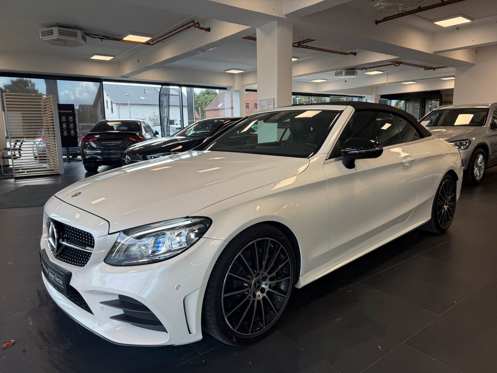 Mercedes-Benz C 300 d AMG NIGHT LED TWA NAVI 19 Zoll foto 2