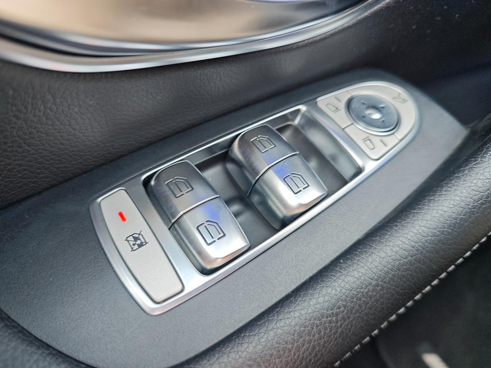 Mercedes-Benz E 220 CABRIO AMG-LINE*BURMESTER*KAMERA*AIRSCARF*