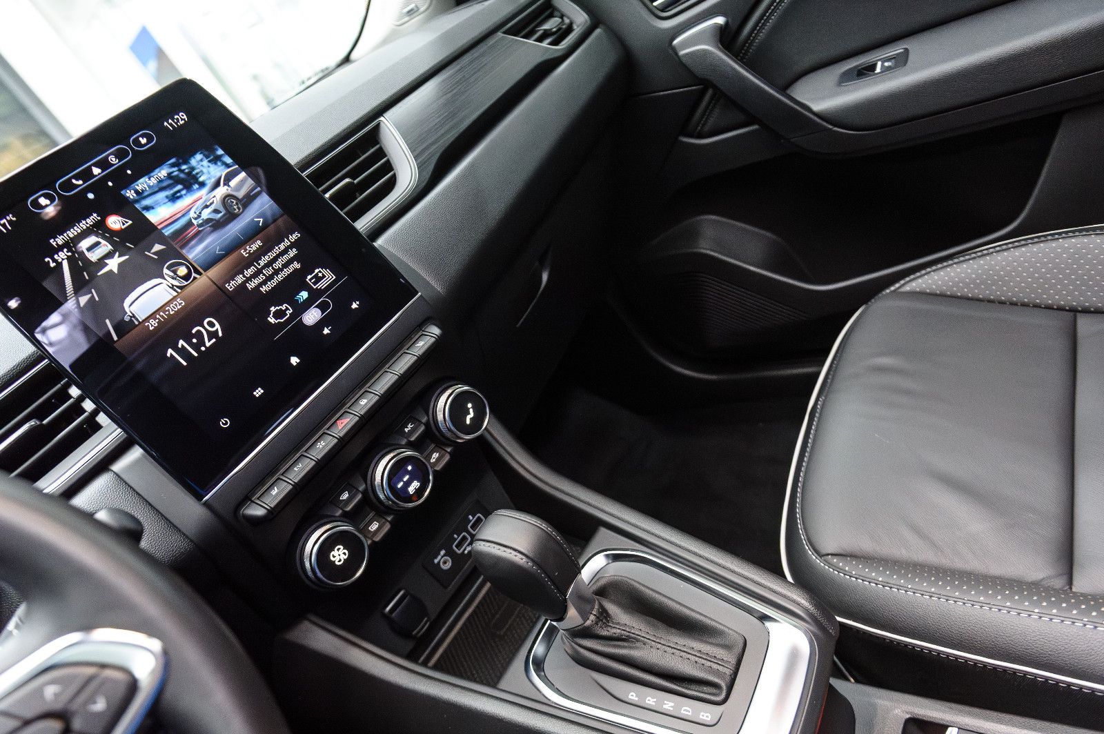 Fahrzeugabbildung Mitsubishi ASX 1.6 Top HEV +LED +Leder +Pano +Bose +Navi