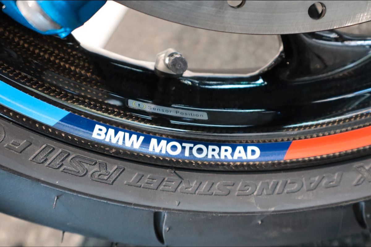 Fahrzeugabbildung BMW M 1000 XR