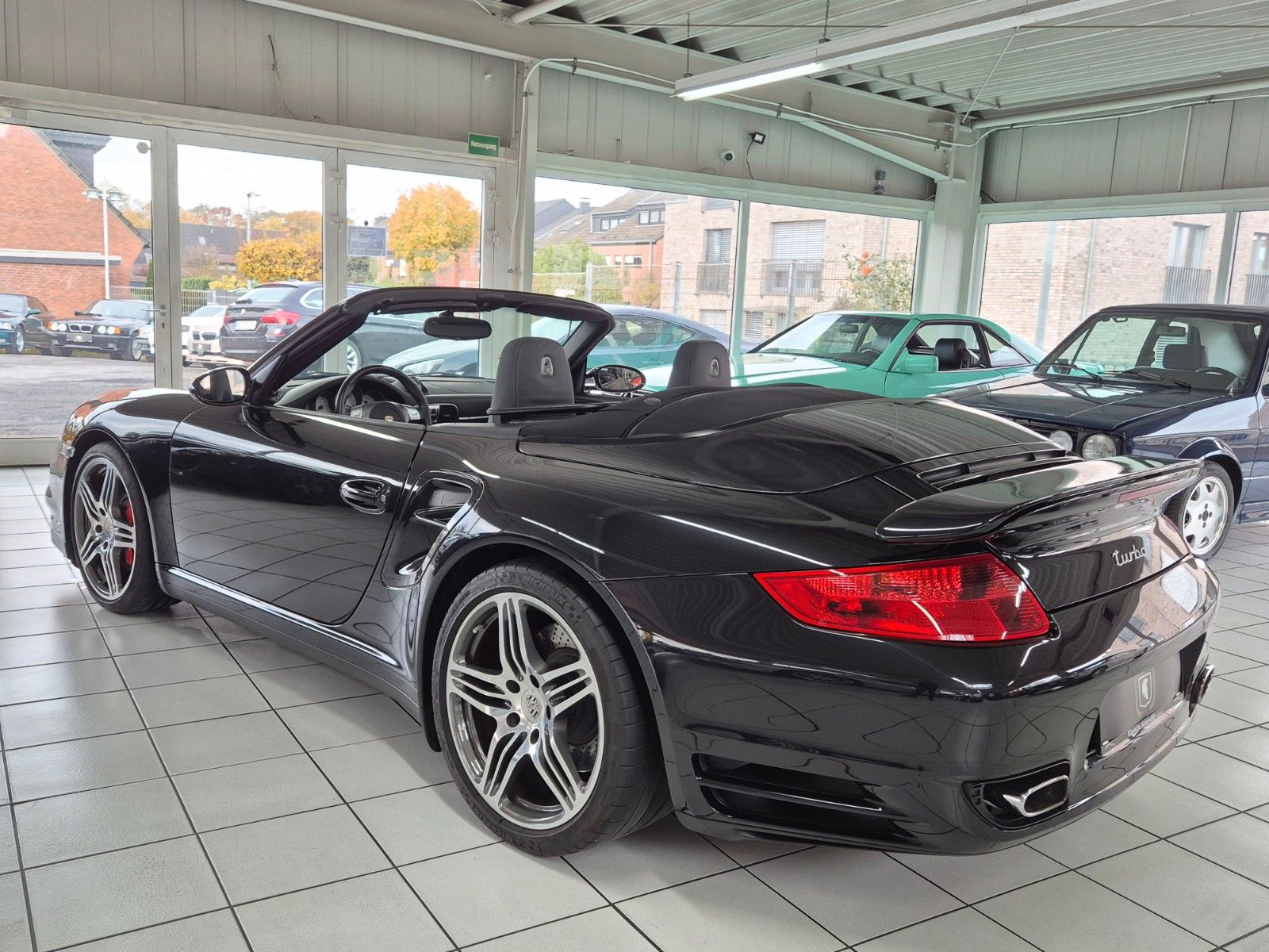 Fahrzeugabbildung Porsche 997 Turbo Cabrio/Dt./1A Historie/Schalter/Chrono