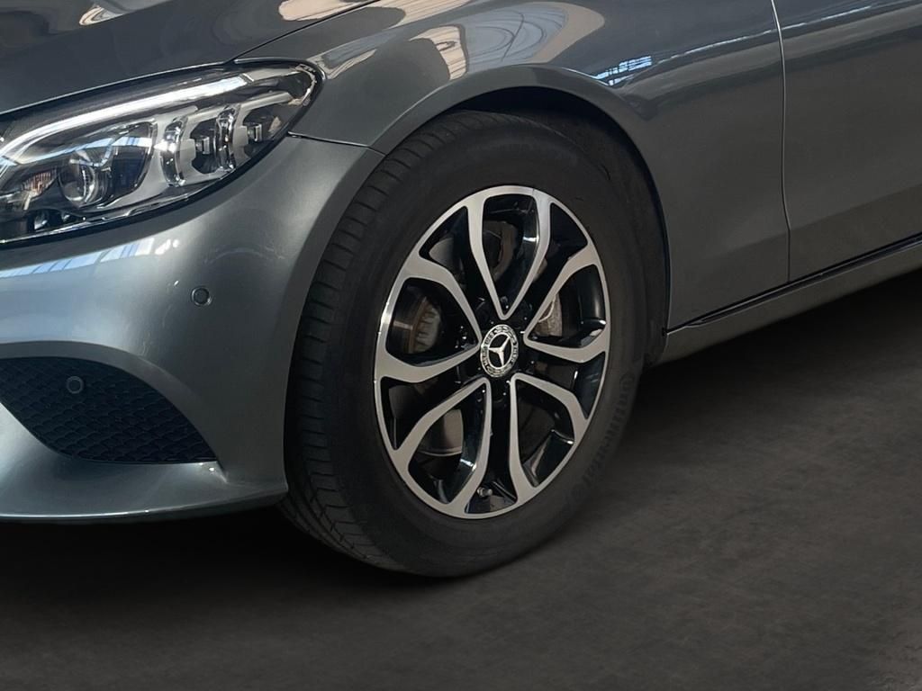 Fahrzeugabbildung Mercedes-Benz C 300 T Avantg. Night ACC Pano 360° Airmatic LED