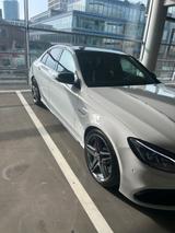 Mercedes-Benz C 63 AMG Mercedes-AMG C 63 S Mercedes-AMG S - gebrauchte Mercedes-Benz C 63 AMG aus dem Jahr 2015
