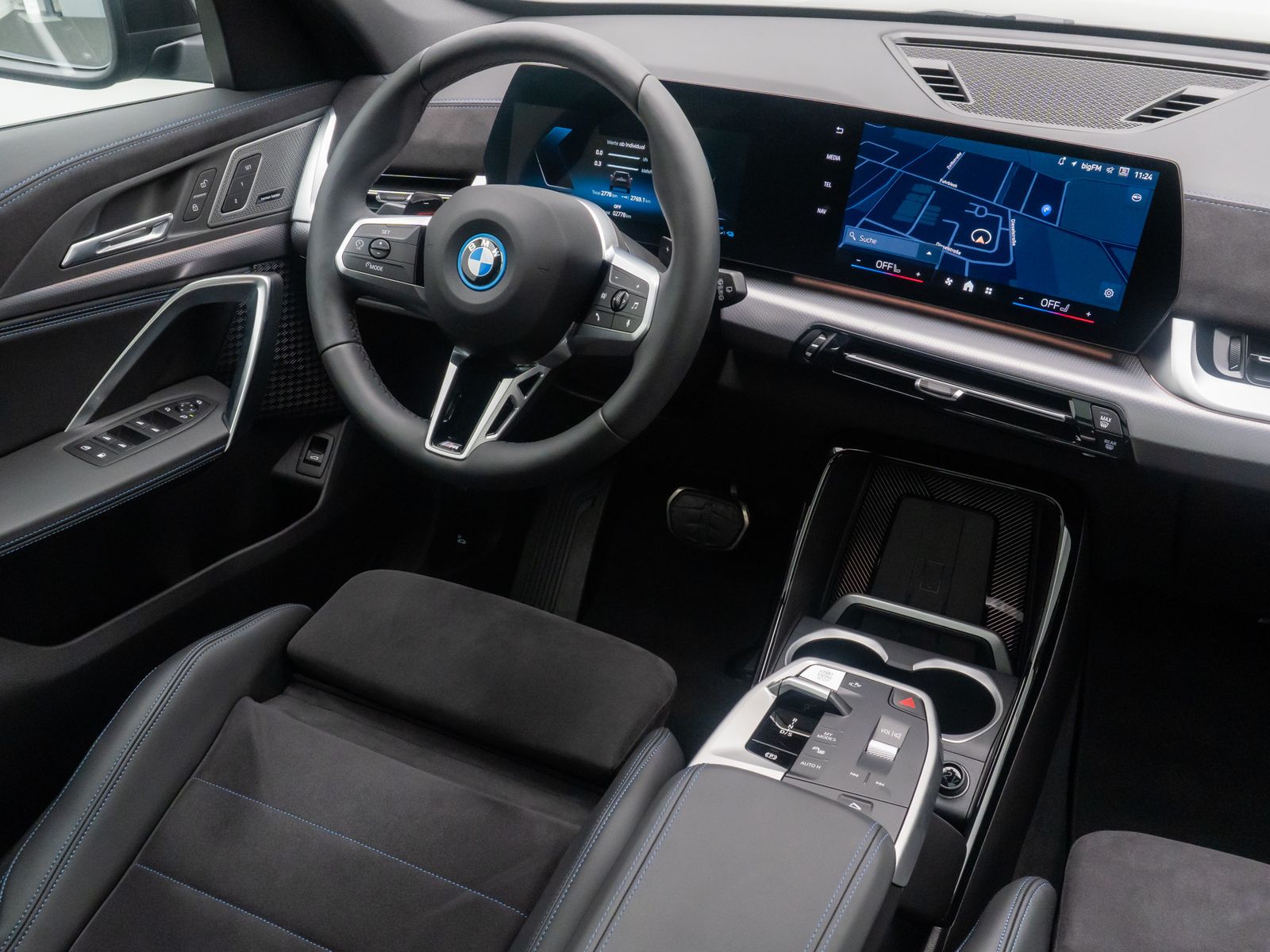 Fahrzeugabbildung BMW X1 xD25e M Sport H/K Kamera Panorama DAB Memory