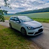 Volkswagen Golf 2.0 TDI DSG Variant R Line AHK Pano Kamera - Volkswagen Golf: R Line TDI
