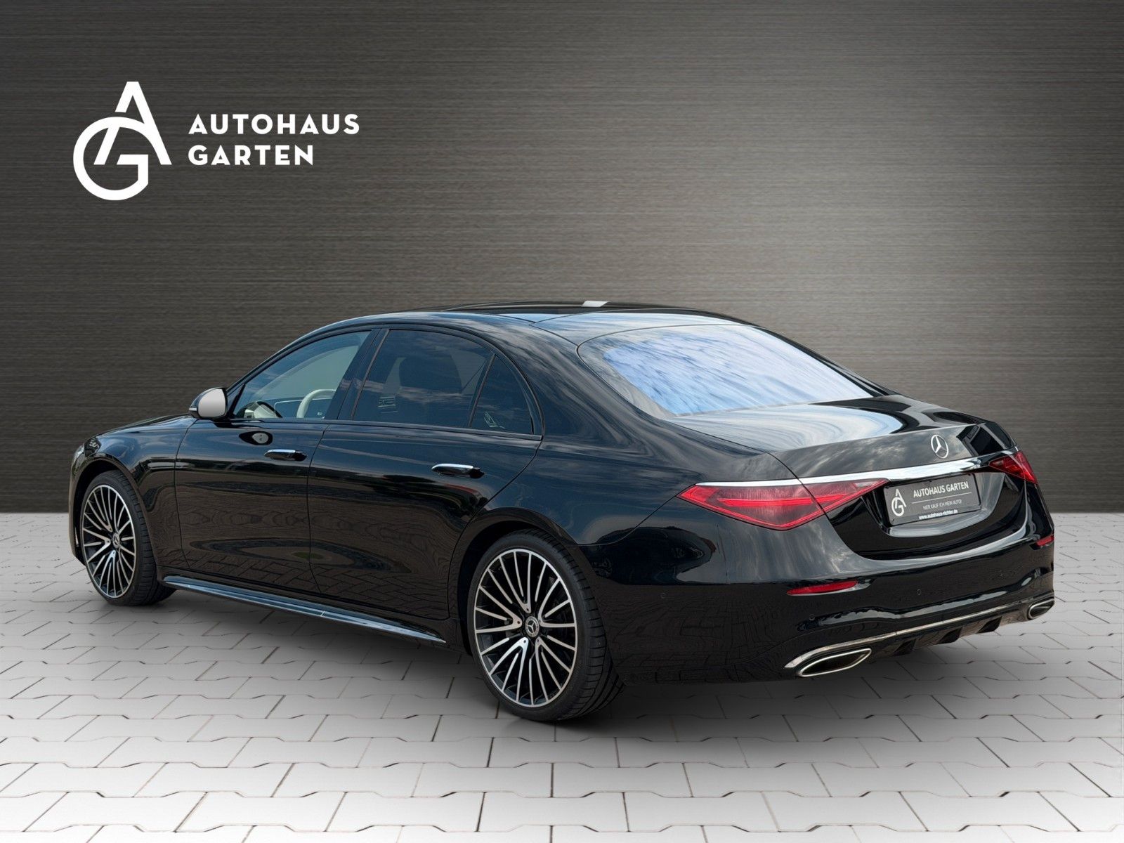 Mercedes-Benz S 580 4Matic Lang AMG Night Chauffeur TV-Fond imagem 3