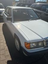Mercedes-Benz 190 - Mercedes-Benz 190: Limousine