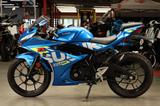 Suzuki GSX-R 125 - SUZUKI GSX R 125
