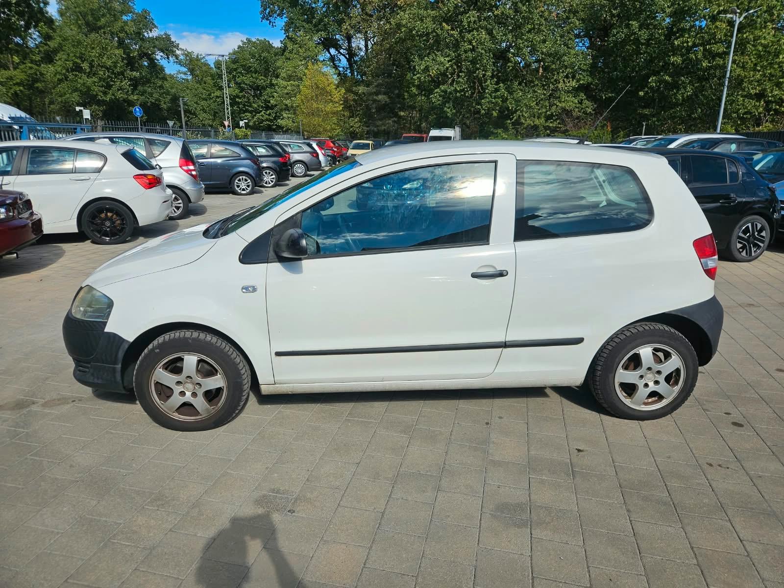 Volkswagen Fox 2010 — photo 8