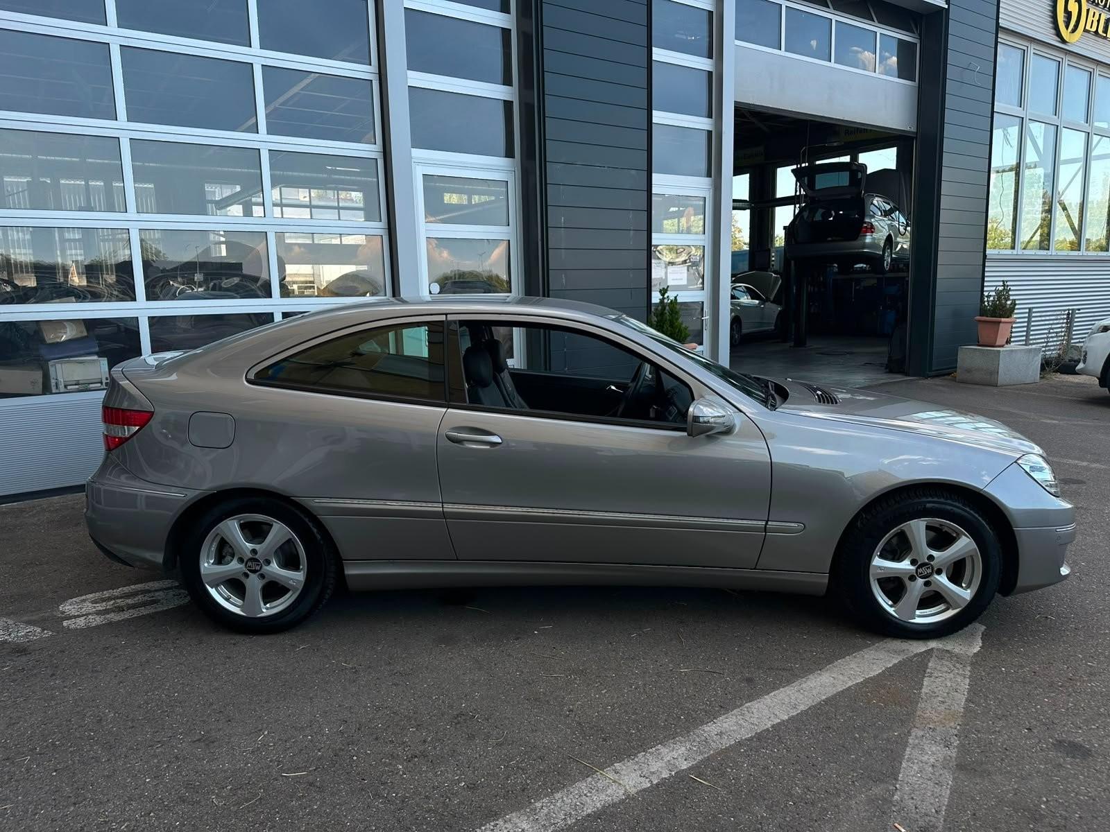 Mercedes-Benz CLC 200 Kompressor (203.741)