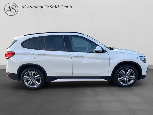 Fahrzeugabbildung BMW X1 sDrive 18i Sport Line+LED+Navi+Leder+HiFi+DAB