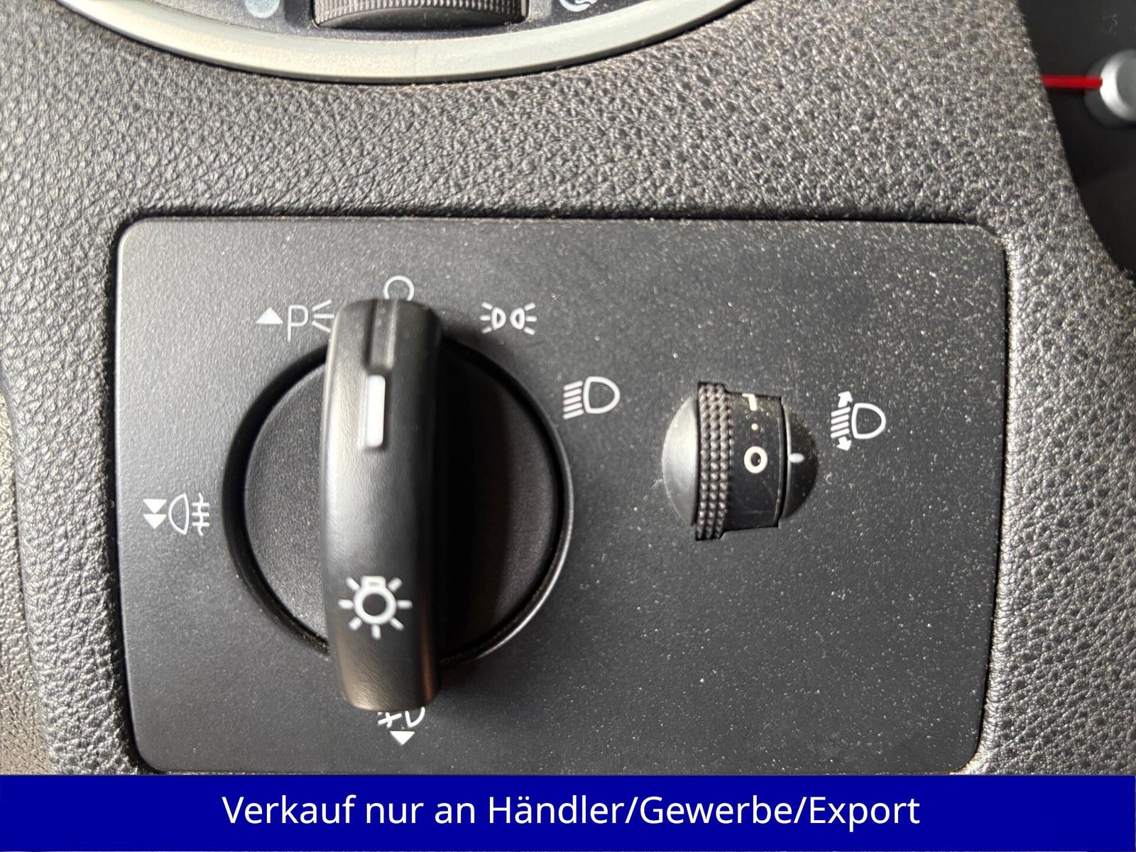 Ford Focus 2006 — photo 15