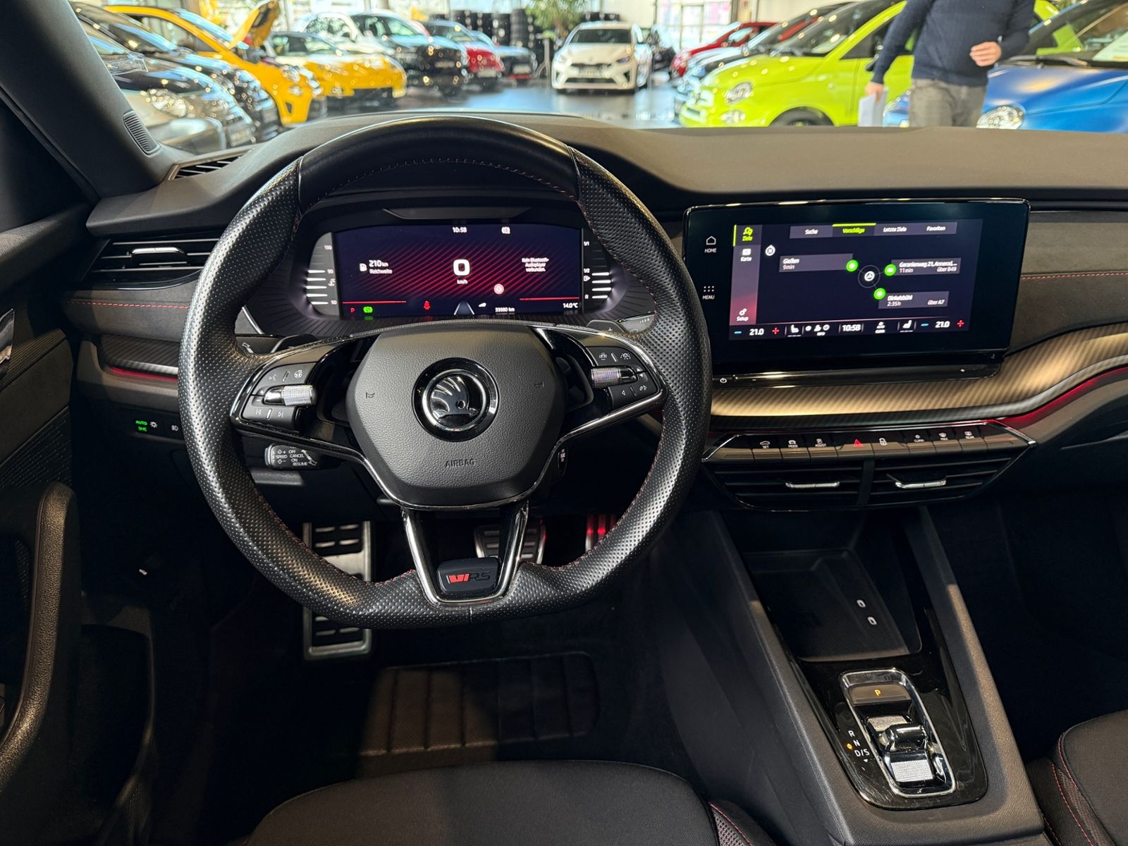 Fahrzeugabbildung SKODA Octavia Lim. RS RFK ACC HUD LED