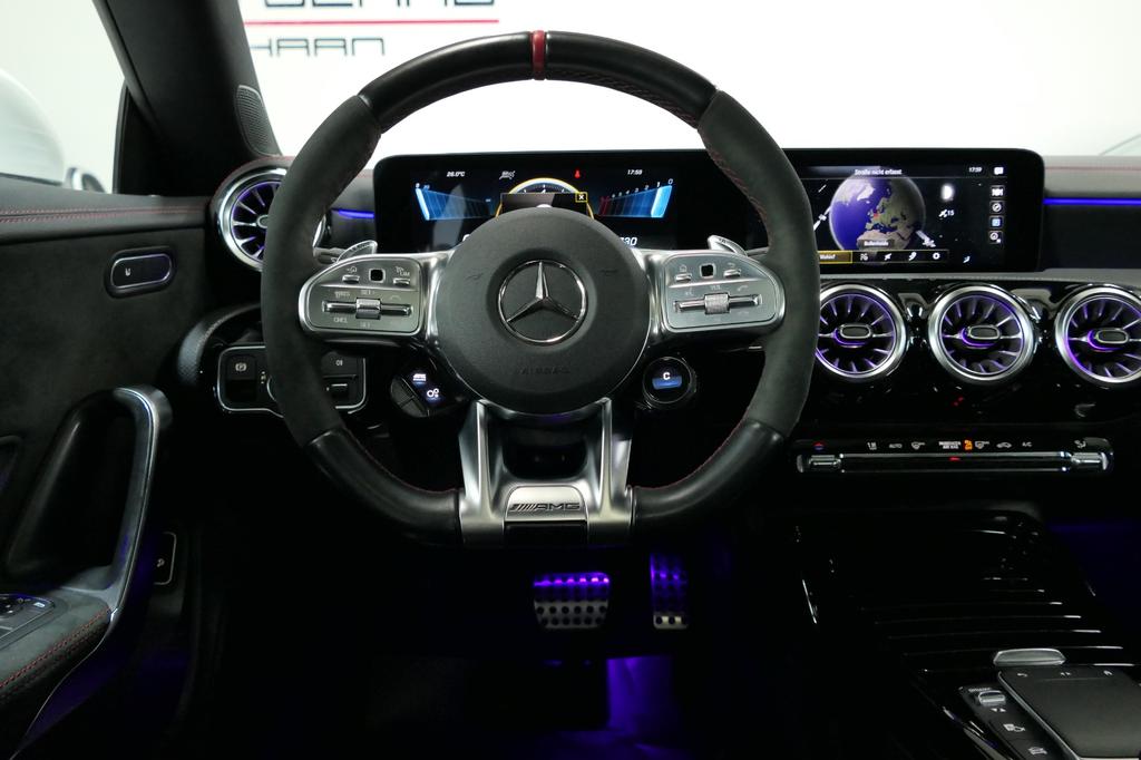 Mercedes-Benz CLA 45 AMG