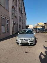 Volkswagen Golf 5 vw 2004 - Volkswagen Golf mit LPG-Antrieb: Kleinwagen
