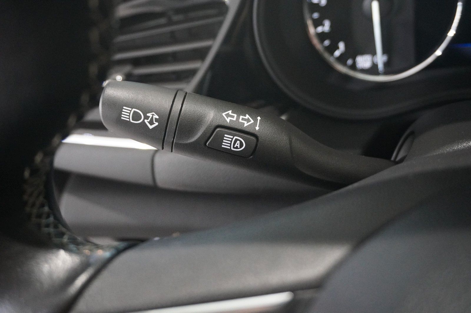 Fahrzeugabbildung Opel Insignia B GS 2.0D ELEGANCE NAVI/LED/KAMERA/DAB+