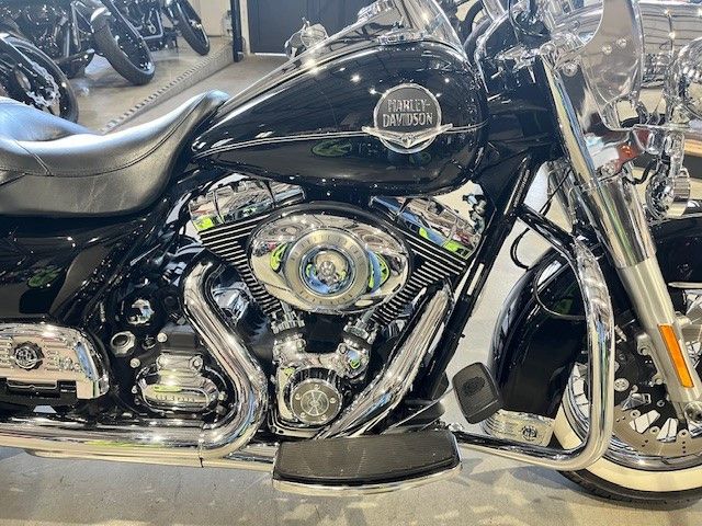 Fahrzeugabbildung Harley-Davidson FLHRC Road King Classic