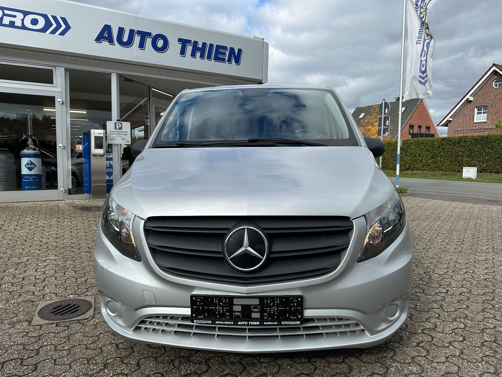 Fahrzeugabbildung Mercedes-Benz Vito Mixto 116 CDI AHK/Standhzg/Hecktüren/Klima