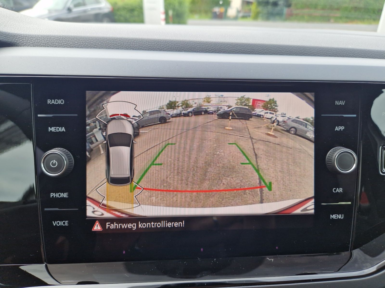 Fahrzeugabbildung Volkswagen Taigo R-line DSG Matrix Navi AID ACC RFK SH LM