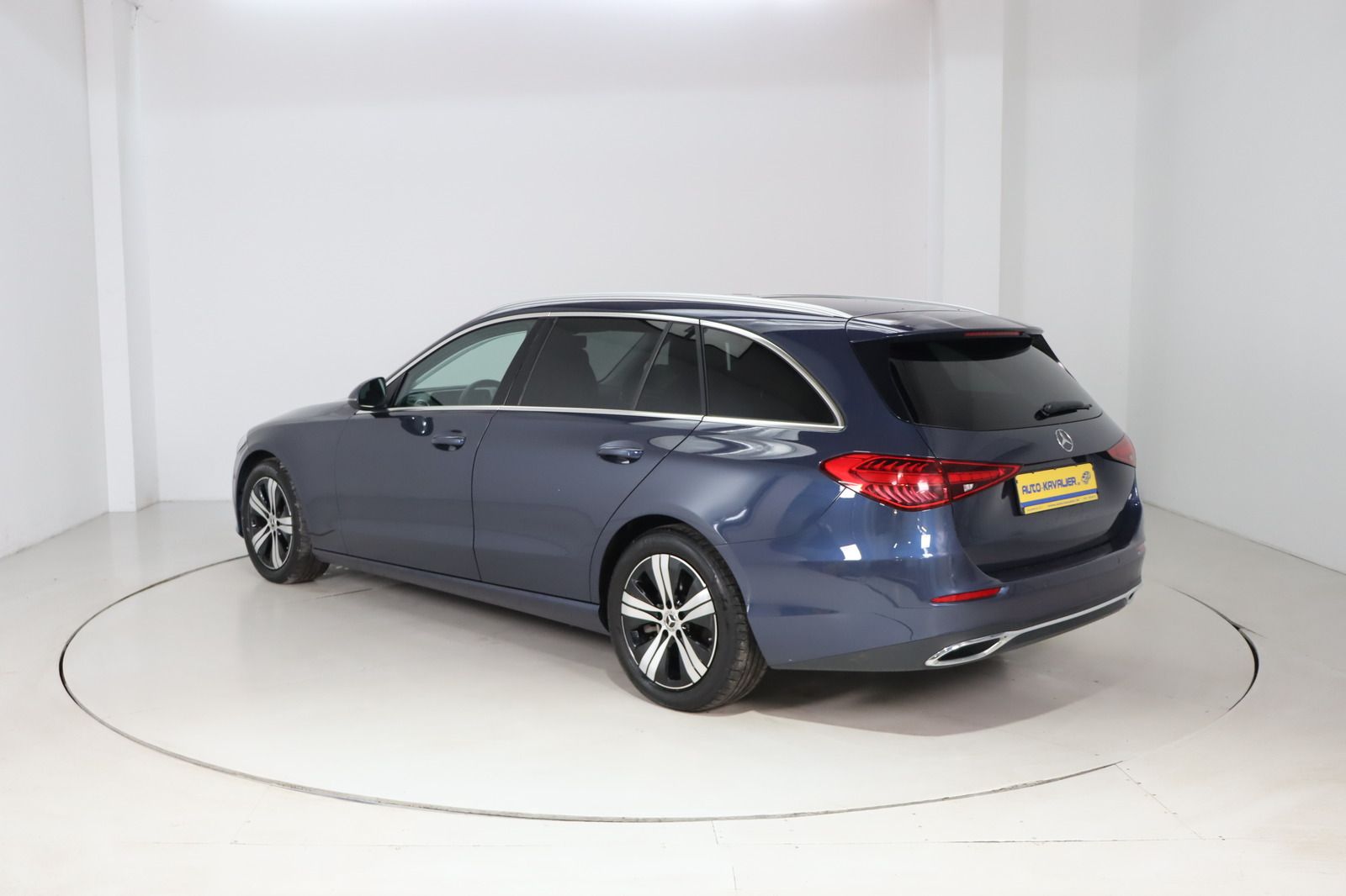 Fahrzeugabbildung Mercedes-Benz C 220 T d 4Matic Standhzg. * LED *