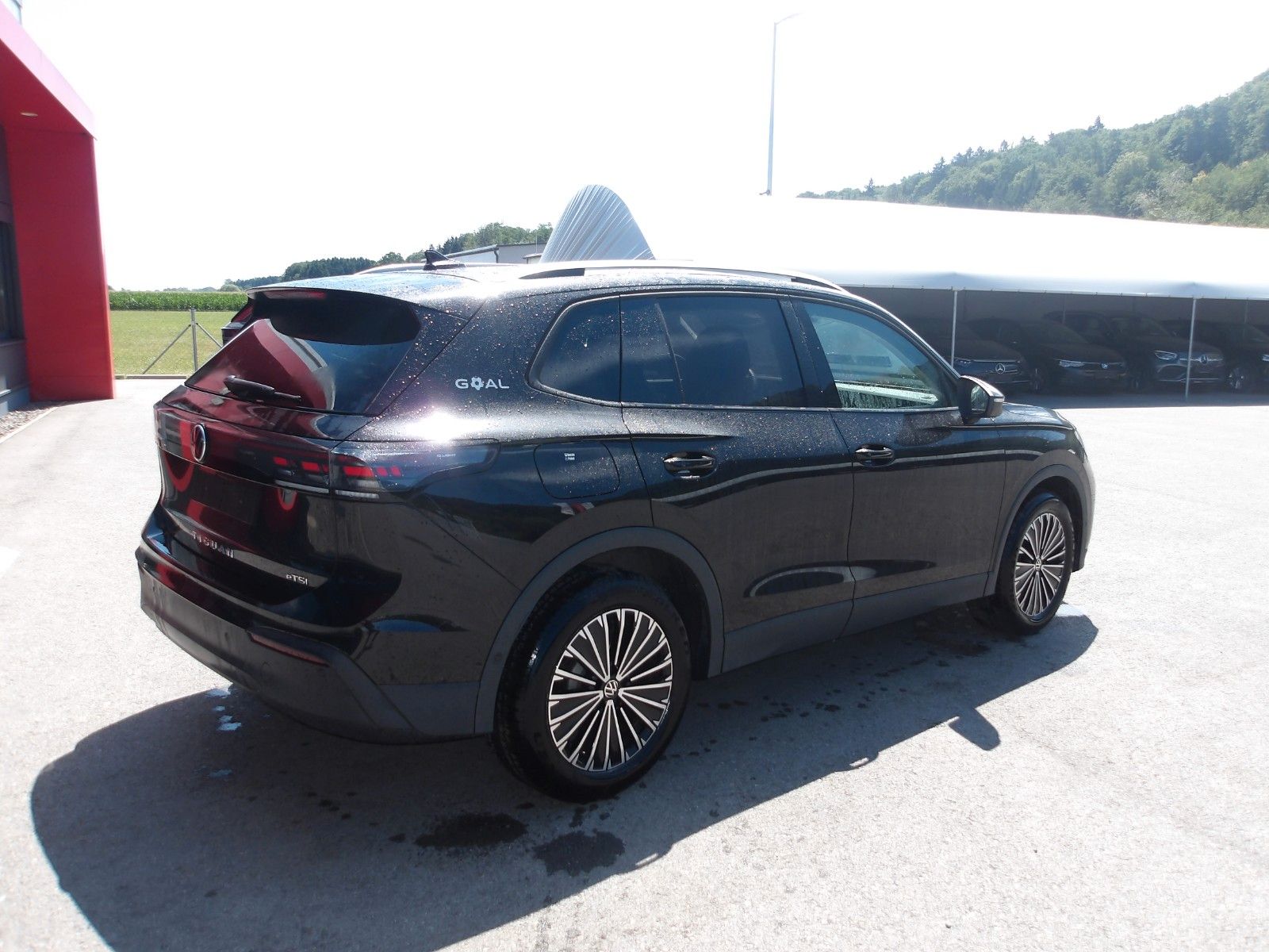 Volkswagen Tiguan 1.5 eTSI Goal "AHV,LED" EXP € 21990.-- imagem 3