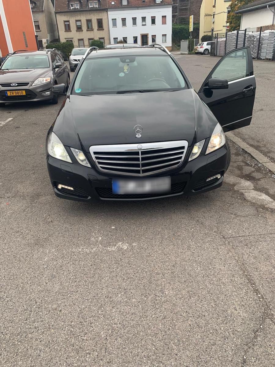 Mercedes-Benz 350 2010 — photo 14