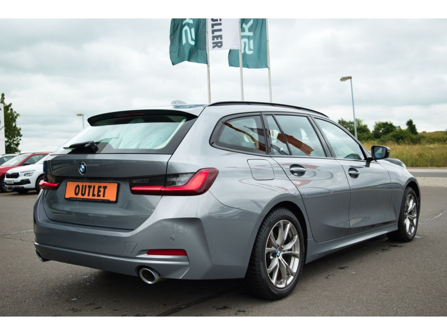 BMW 320 d xDrive Touring Navi LED SHz Apple CP foto 5