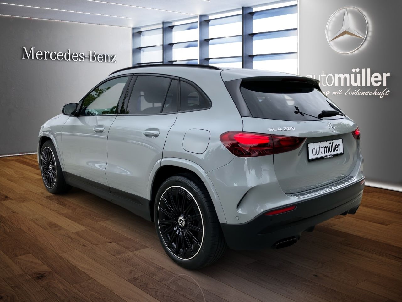 Fahrzeugabbildung Mercedes-Benz GLA 200 AMG AHK Night Multibeam Ambiente Adv.Sou