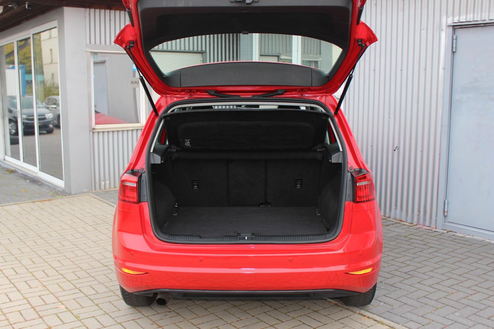 Volkswagen Golf Sportsvan VII Automatik+Klima+Navi+PDC+AHK