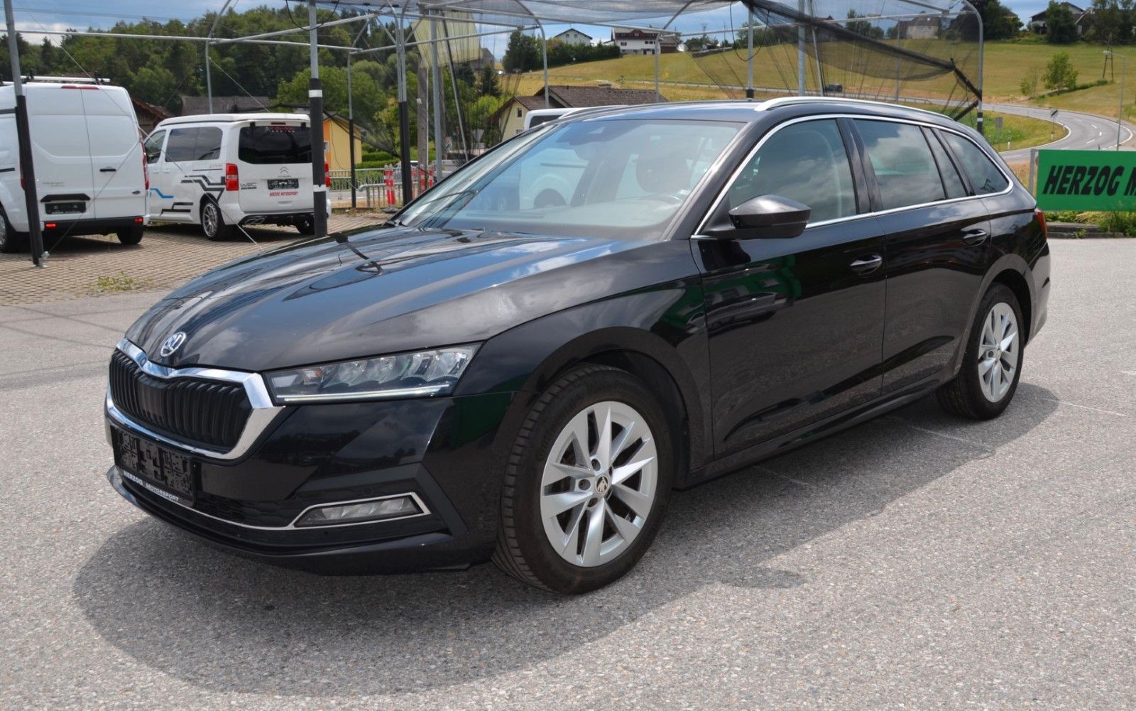 Skoda Octavia 2,0TDI 4x4 Style DSG LED VIRT EXP:14.950 imagem 2