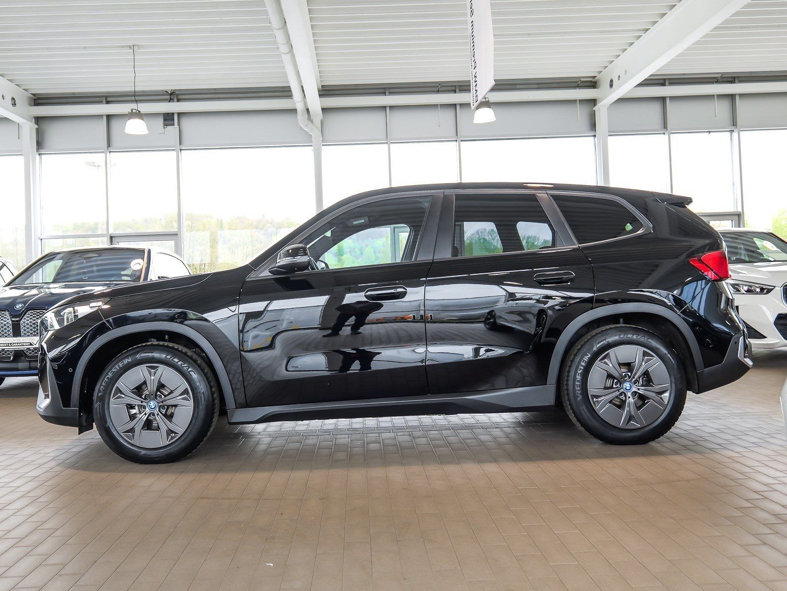 BMW iX1 - Bild 10