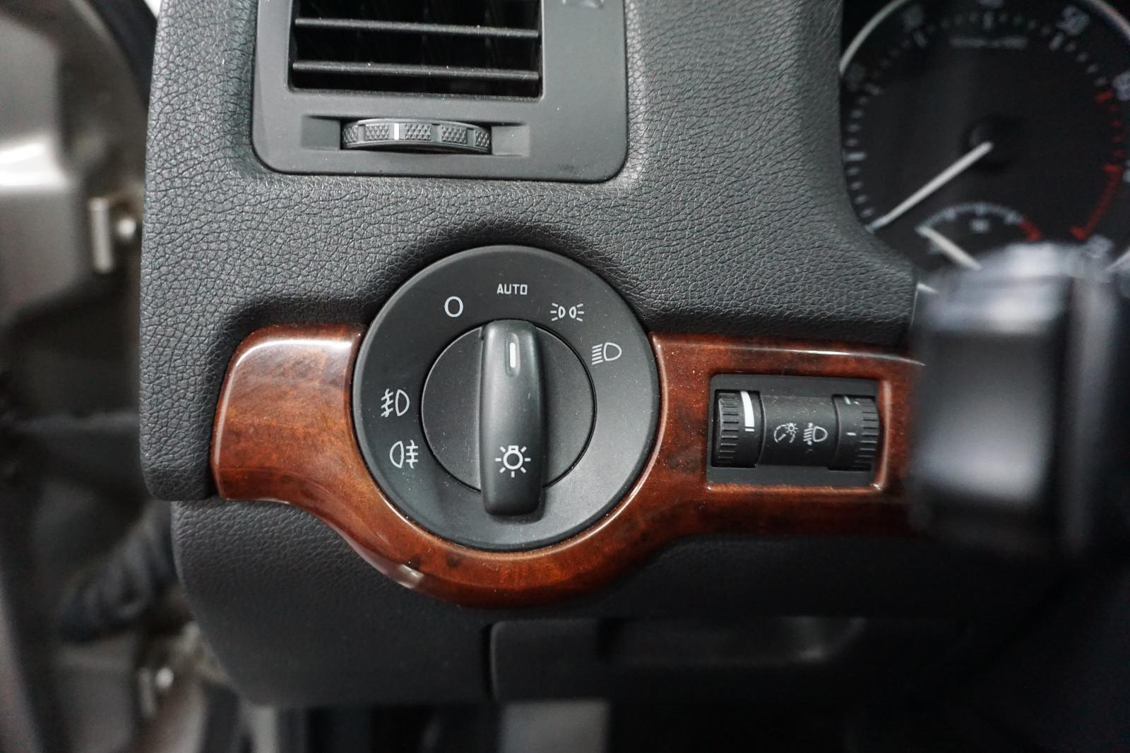 Skoda Octavia 2009 — photo 17