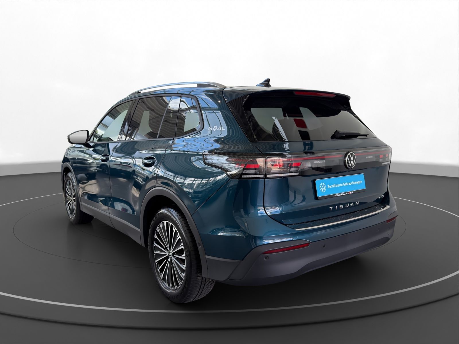 Volkswagen Tiguan 1.5 eTSI Goal AHK Navi foto 4
