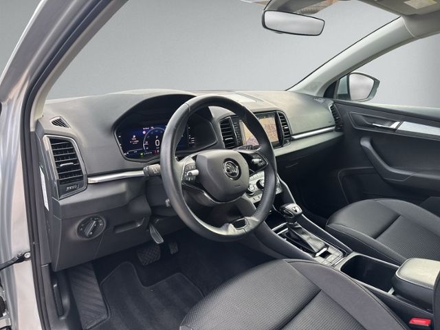 Karoq 1.5 TSI DSG TOUR AHK+RFK+behz.WSS+LED+NAVI