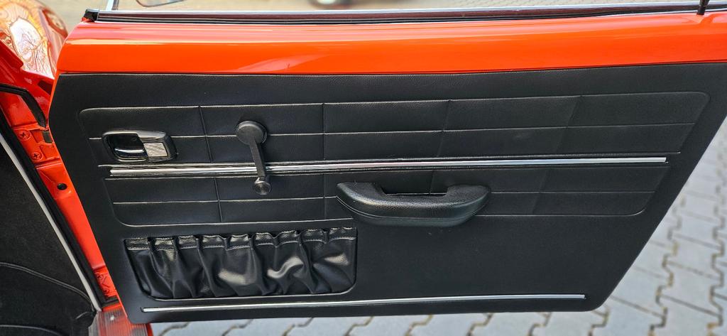 Volkswagen Karmann Ghia