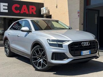 Audi Q8 - 1