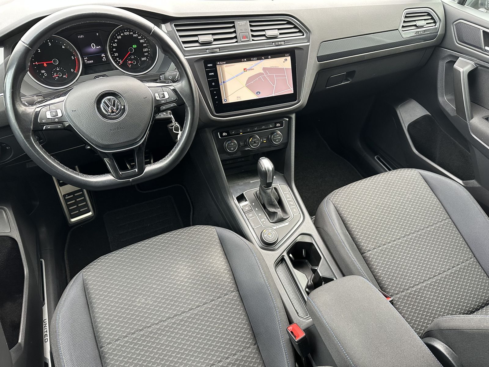 Fahrzeugabbildung Volkswagen Tiguan Allspace 4M United 7-Sitzer NAV+LED+KAMER
