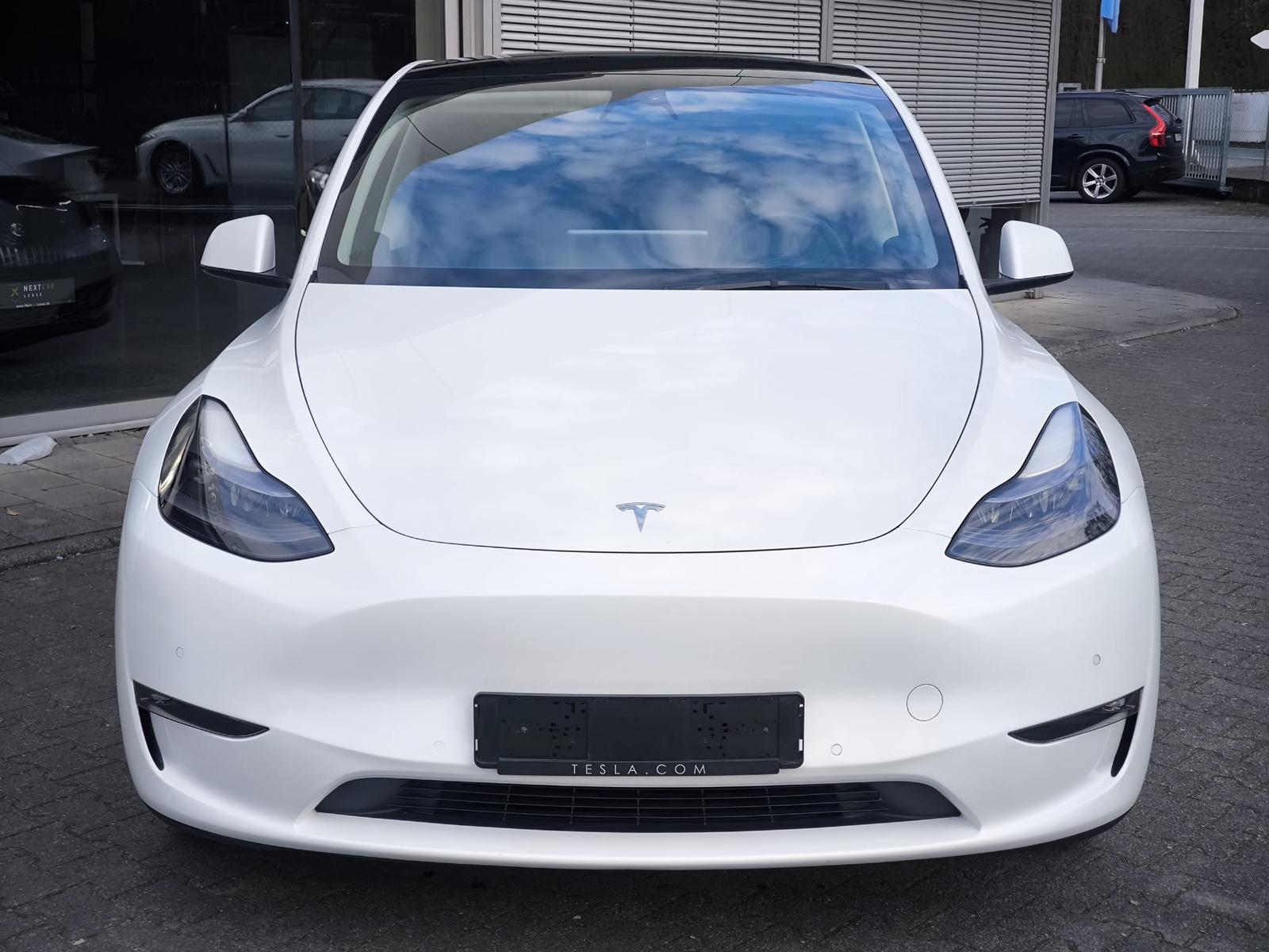 Tesla Model Y LR Dual AWD PANO+STDHZ+NAVI+LED+ACC+19"+