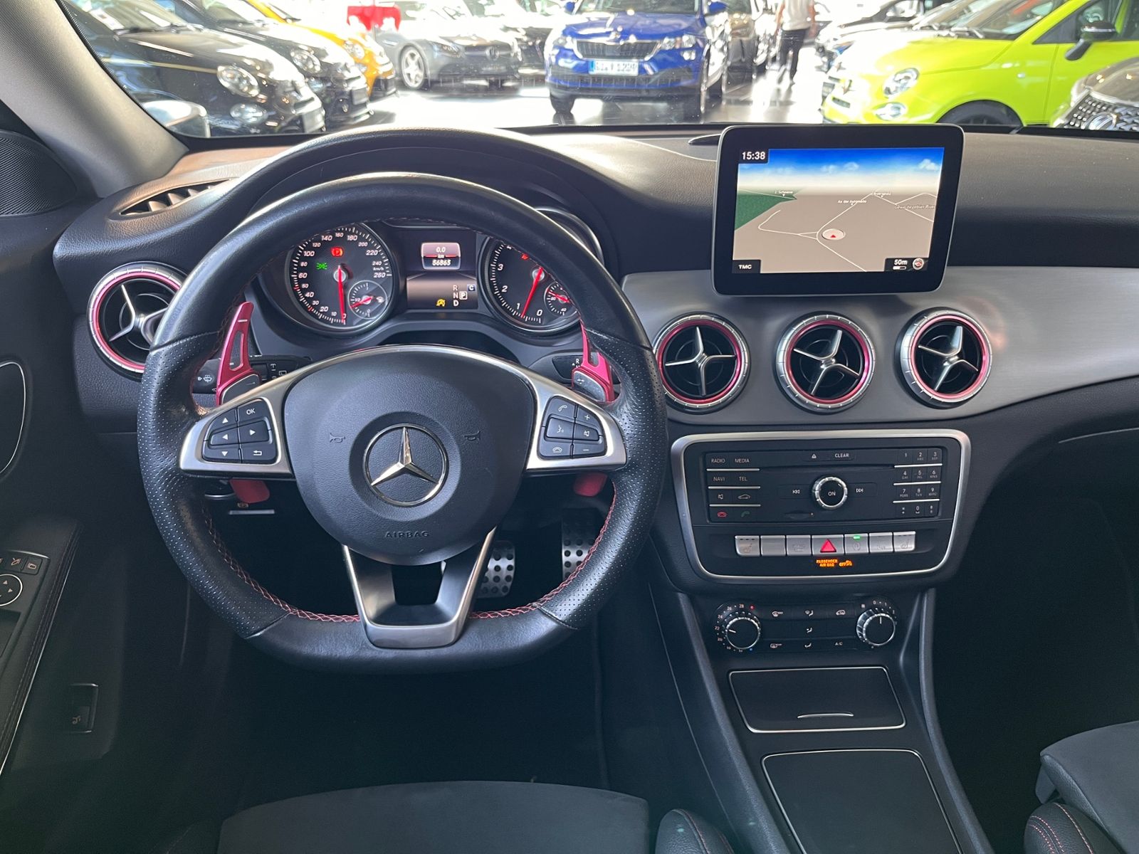 Fahrzeugabbildung Mercedes-Benz CLA 250 Shooting Brake AMG Line ACC LED