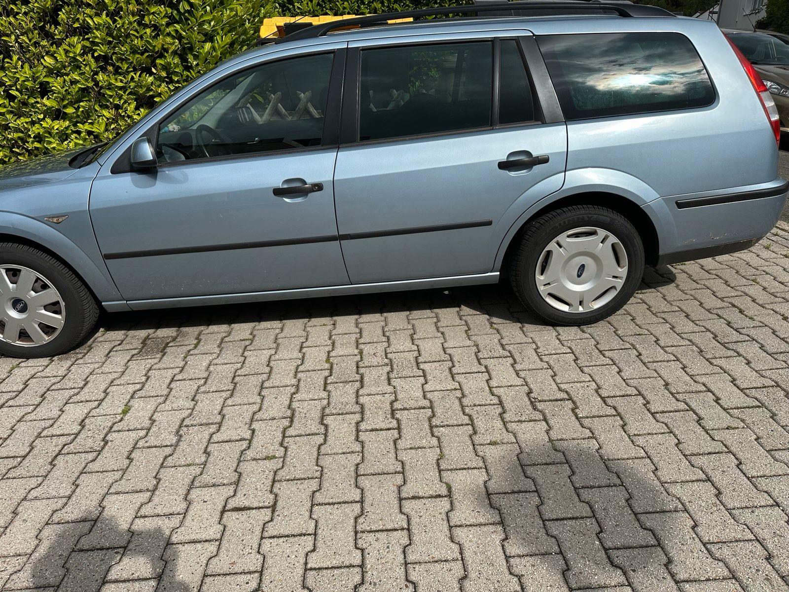 Ford Mondeo 2006 — rear view