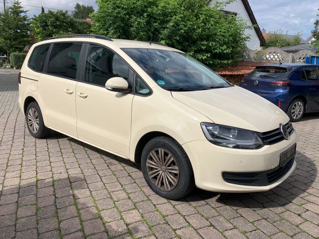 Volkswagen Sharan Trendline BMT NAVI 7-SITZE PDC STDHZG GRA