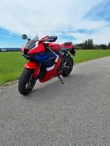 Honda Fireblade 1000 RR-R SC 82 - HONDA FIREBLADE