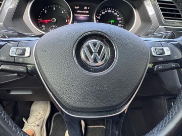 Volkswagen Tiguan - 11