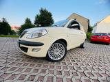 Lancia Ypsilon 1.4 16v Platino Platino