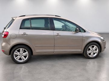 Volkswagen Golf Plus - 10