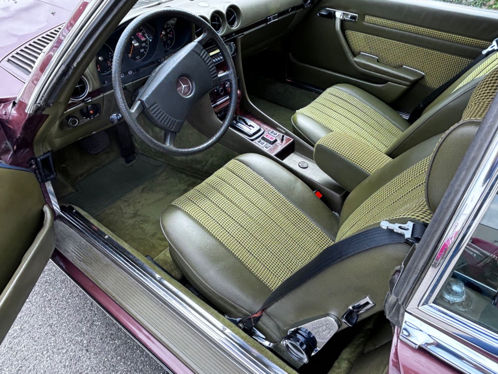 MERCEDES-BENZ 280 20