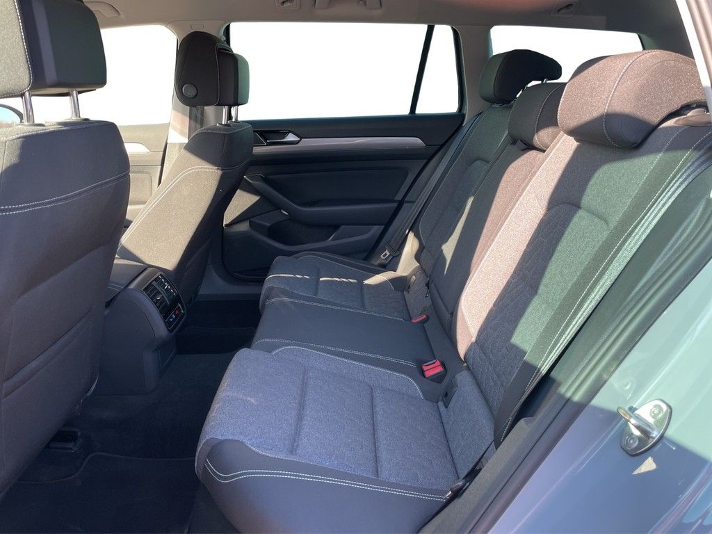 Volkswagen Passat Variant - Bild 17