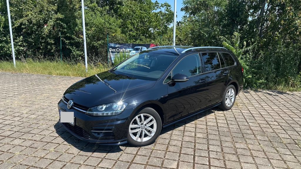 Image of Volkswagen Golf