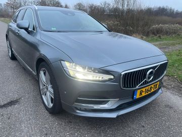 Volvo V90 - 1